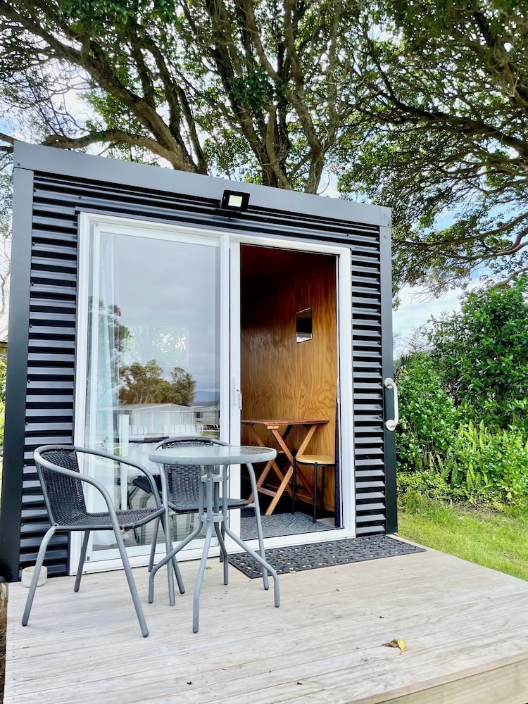 Deluxe Cabin, 1 Queen Bed