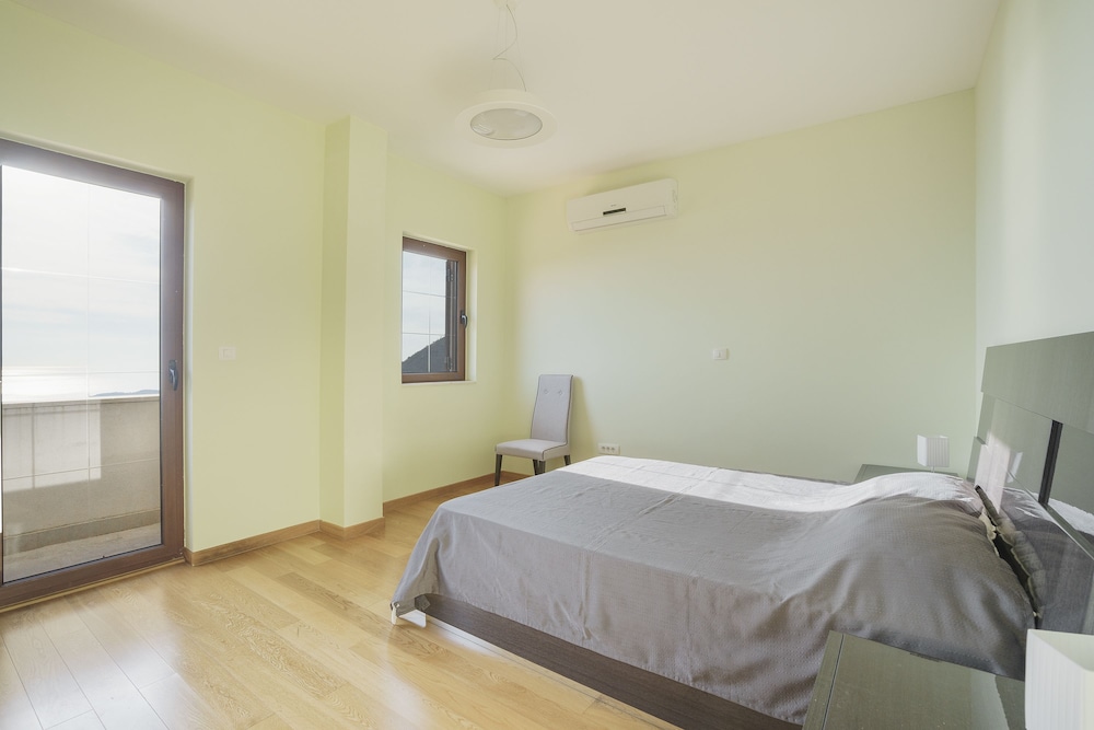 Deluxe Villa photo 2
