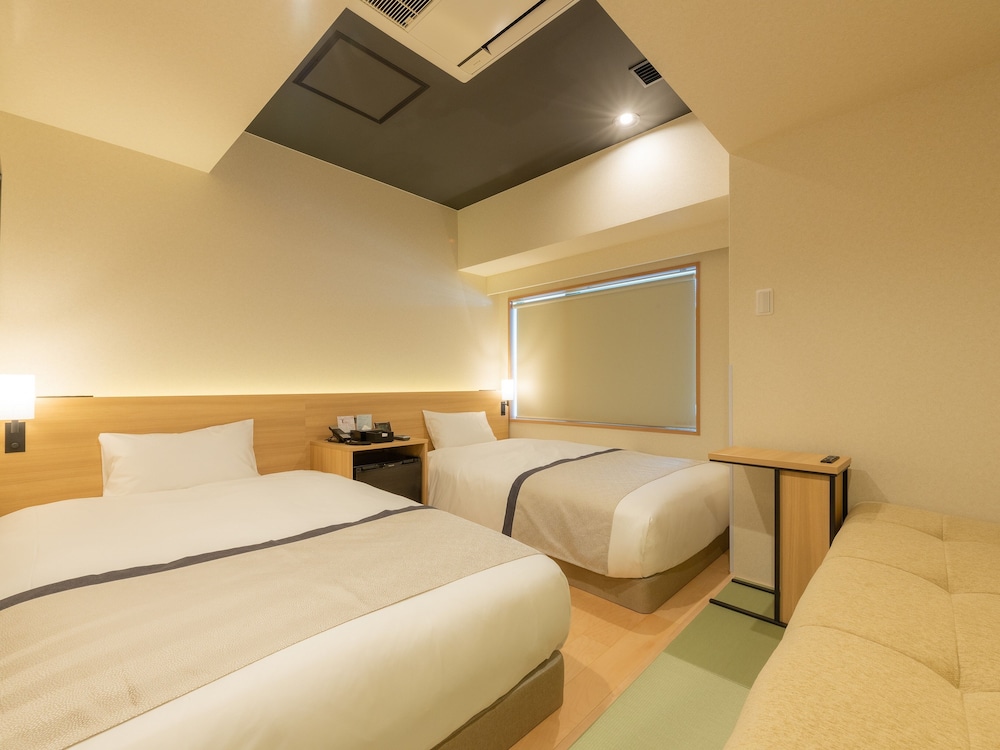 Modern Japanese Twin Room, Non Smoking(3 People Use), 2 Beds and 1 Sofa bed