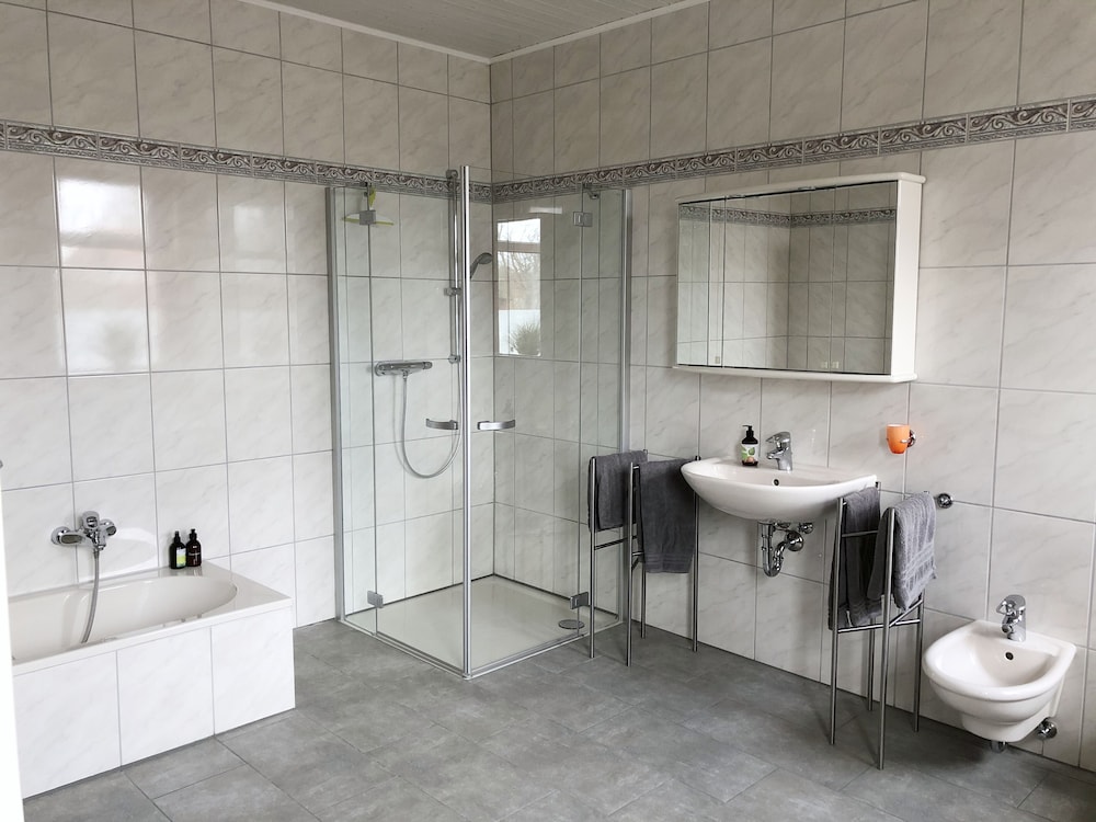 Comfort Double Room, 2 Bedrooms (Shared kitchen) photo 1