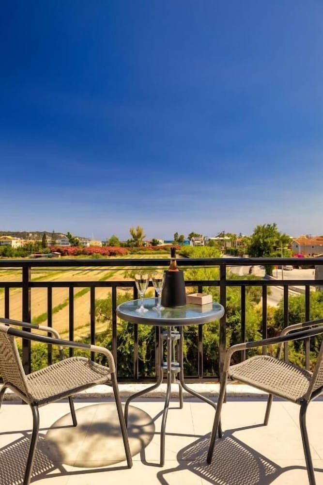 Classic Apartment, Balcony