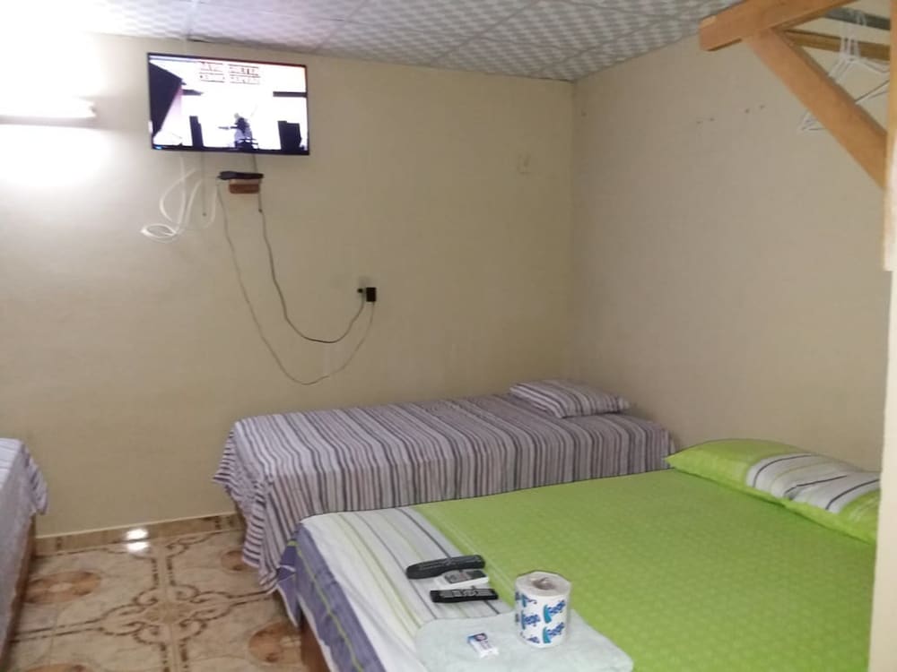 Classic Double Room, Multiple Beds, Non Smoking photo 2