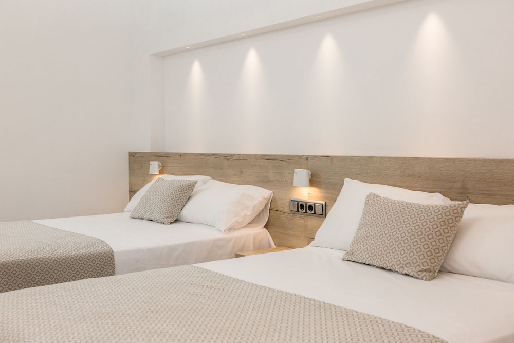 Room, Partial Sea View (1 Adult + 2 children)