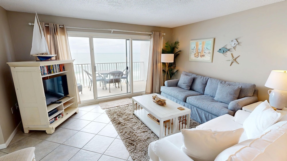 Condo, 2 Bedrooms