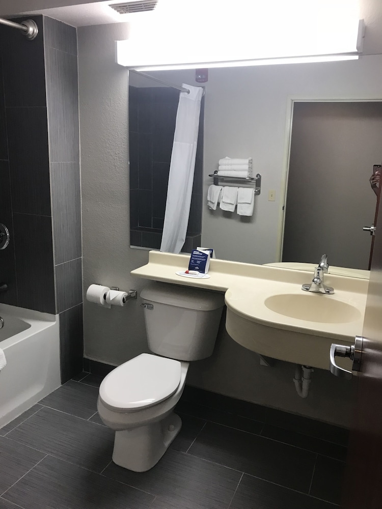 Studio Suite, 2 Queen Beds, Non Smoking - Photo 8