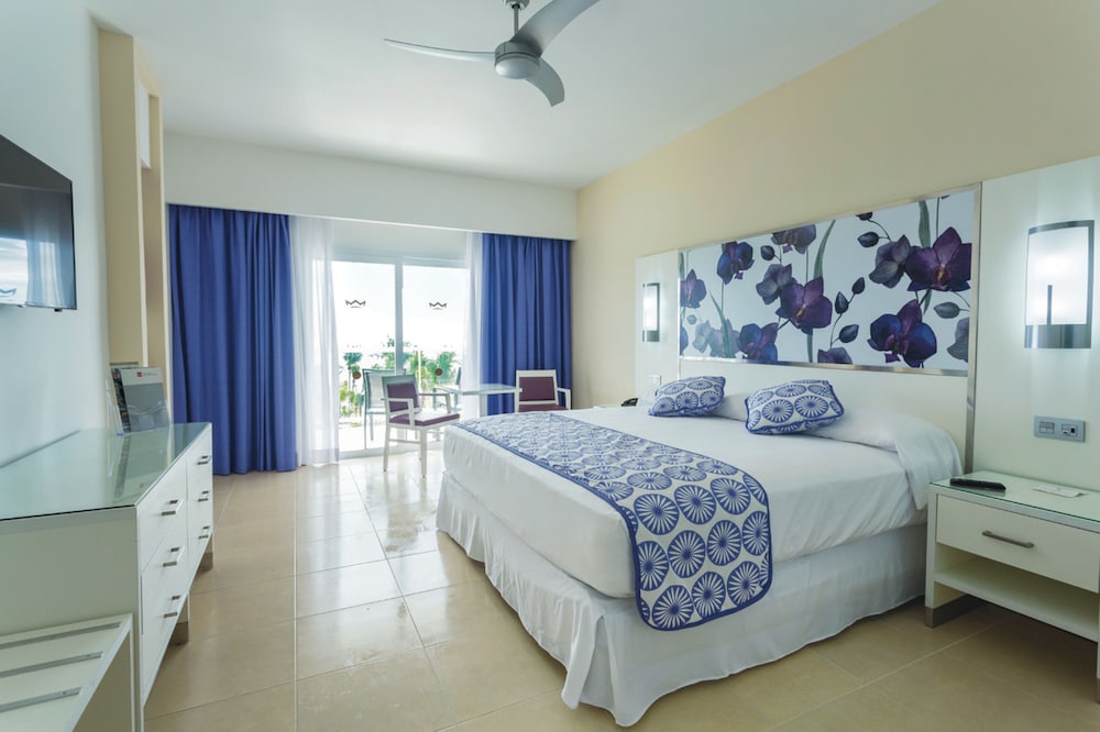 Standard Double Room, Ocean View (B2C-US)