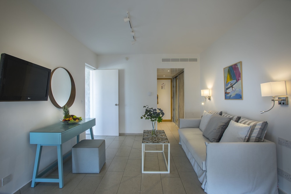 Deluxe Suite, Business Lounge Access (Panoramic Island View)