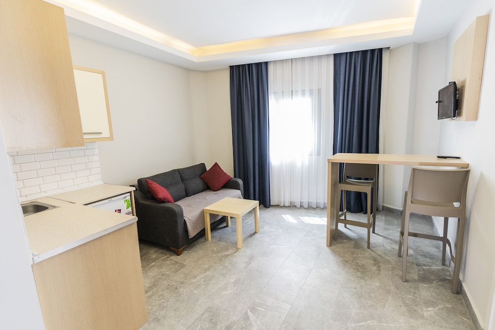 Superior Condo, City View