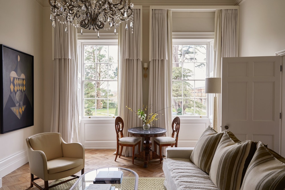 Clarendon Suite photo 1