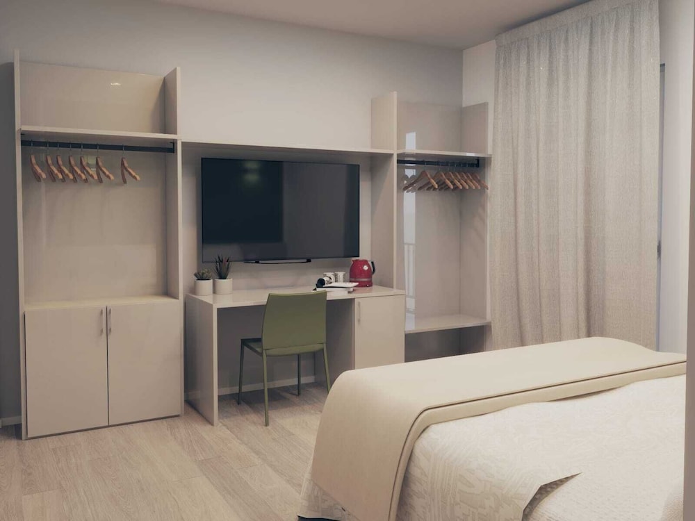 Deluxe Double Room, 1 Double Bed, Private Bathroom photo 2