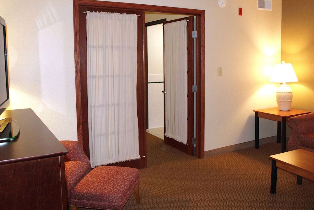 Suite, Jetted Tub (King) - Photo 7