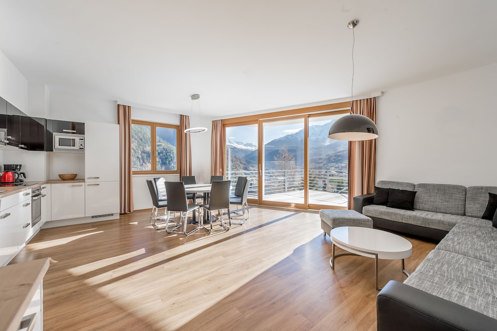 Apartment (up to 10 people , Ap. 12)