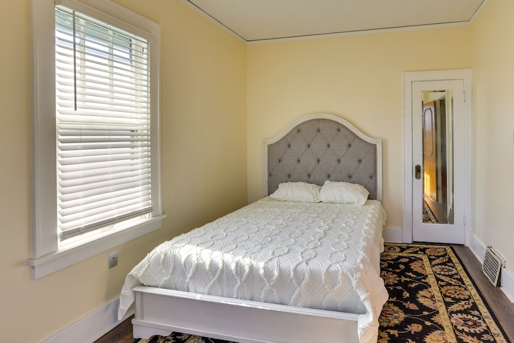 House (2 Bedrooms) photo 2