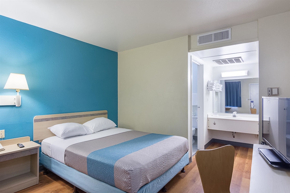 Standard Room, 1 Double Bed, Smoking