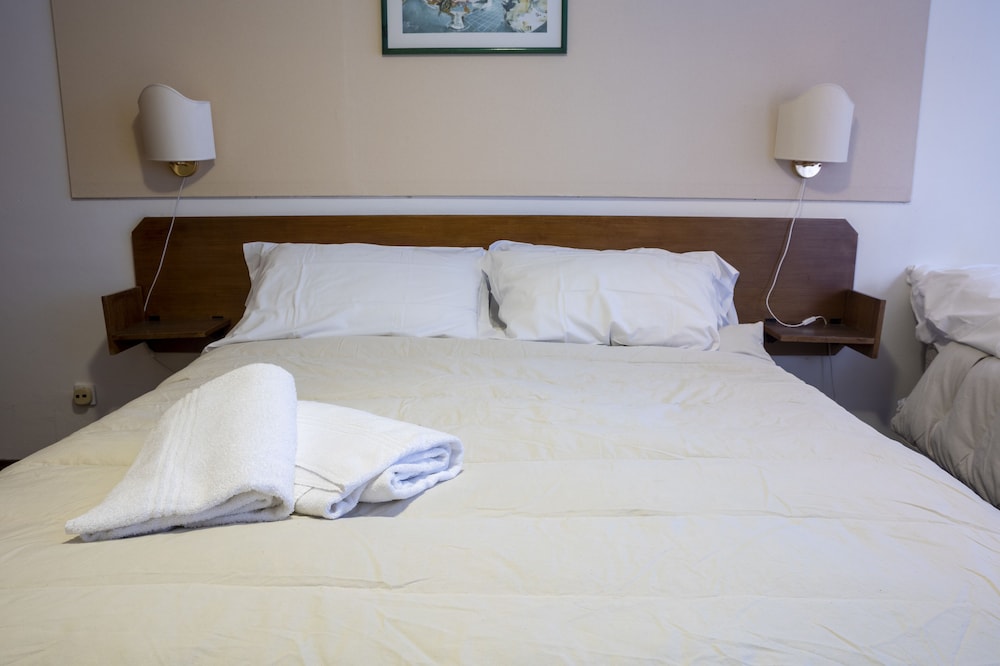 Classic Double or Twin Room photo 3