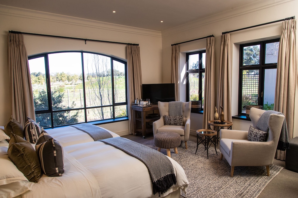 Exclusive Villa photo 2