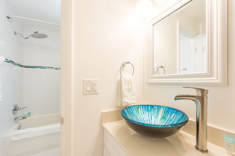 Deluxe 2 Double Beds, Kitchenette - Photo 3