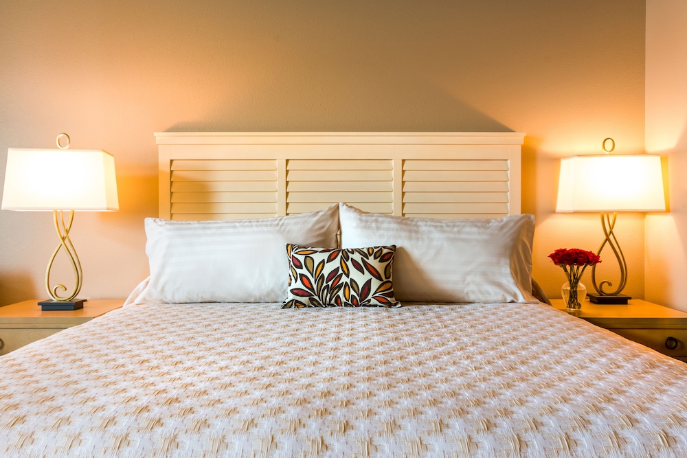 Riverfront King Suite