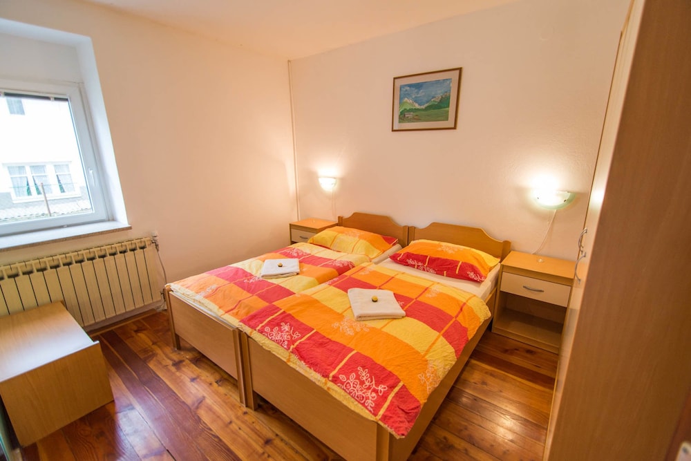 Apartment, 1 Bedroom, Ground Floor photo 1
