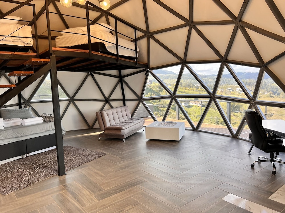 Family Room photo 1