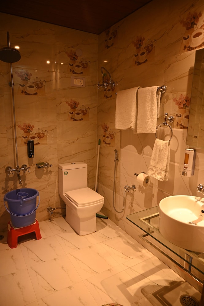 Luxury Suite photo 2