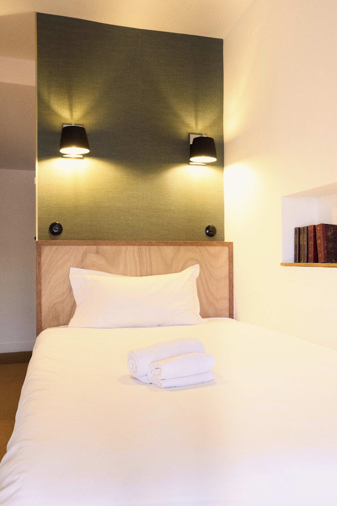 Single Room photo 3