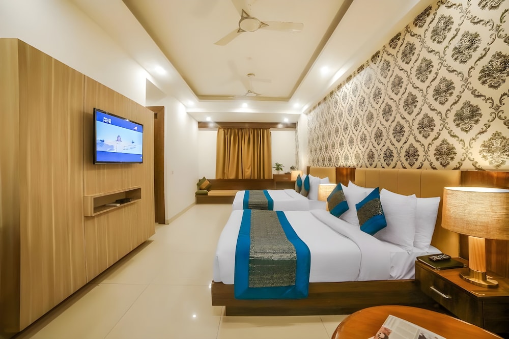 Family Quadruple Room, Multiple Bedrooms, City View
