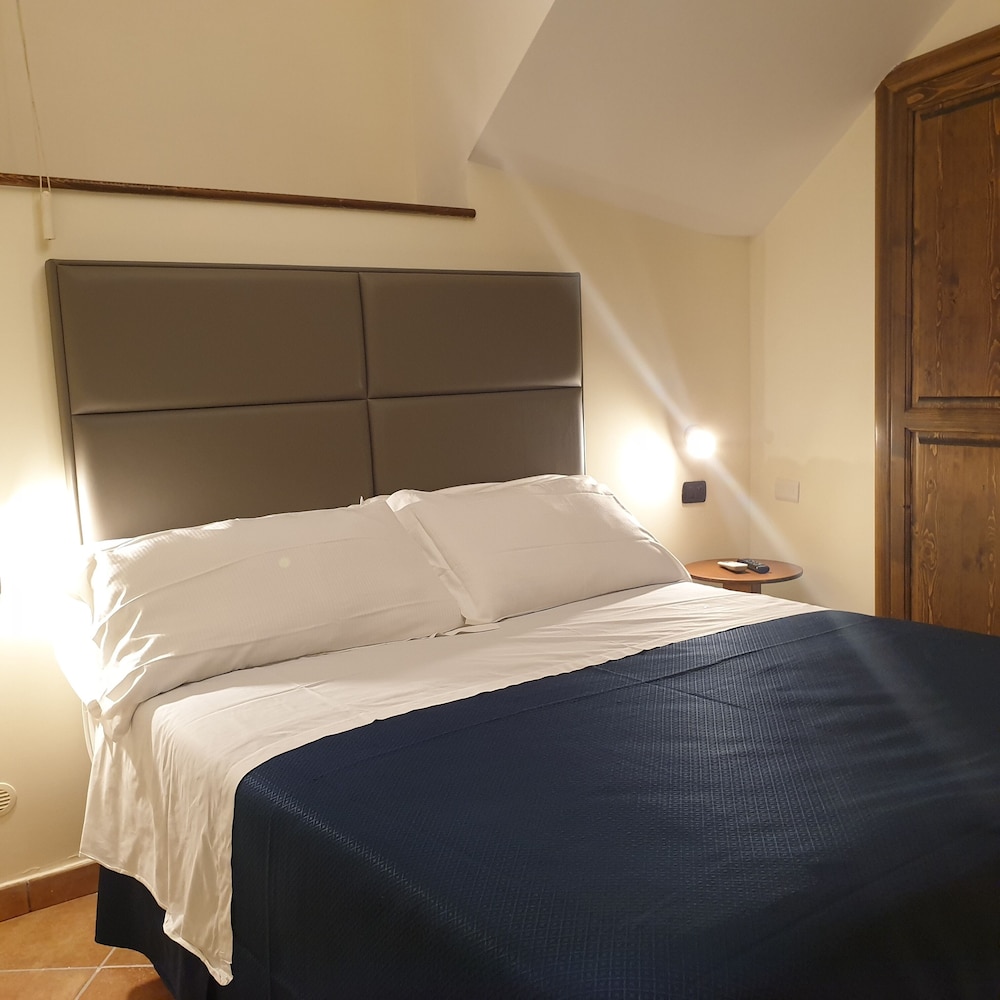 Standard Apartment - Photo 5