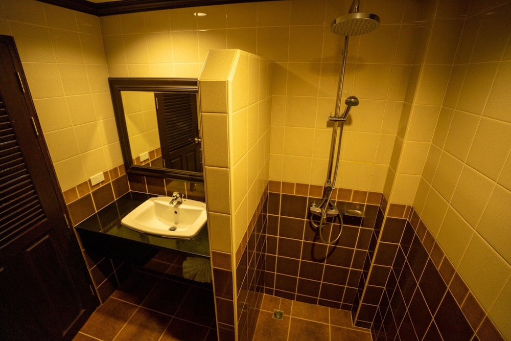 Triple Suite Room - Photo 9