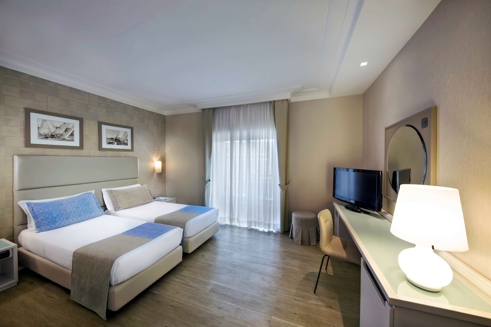 Family Room, Multiple Beds, Non Smoking, Connecting Rooms