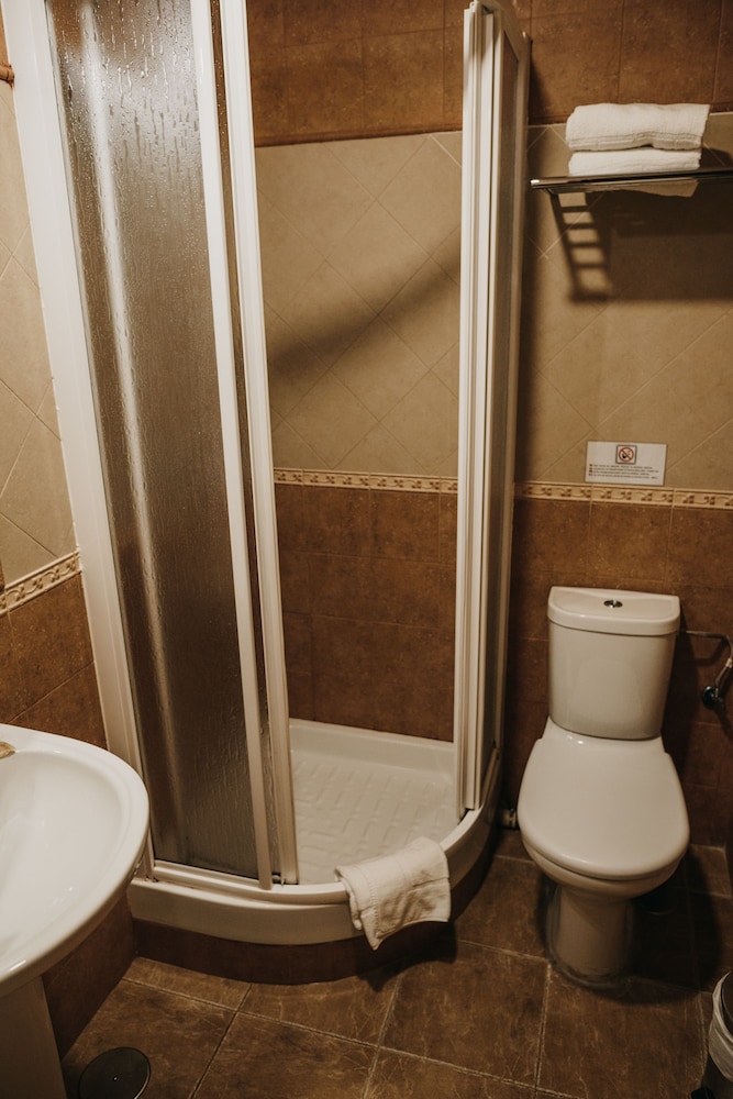 Superior Double or Twin Room - Photo 4