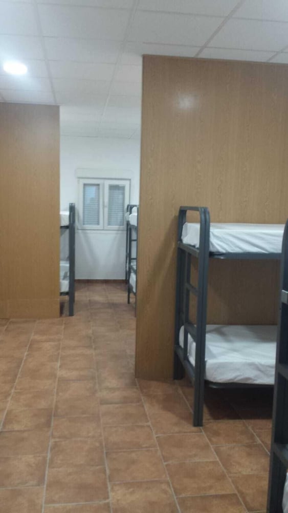 Shared Dormitory, Mixed Dorm, Shared Bathroom (1 Bed In 9-Bed Dormitory)