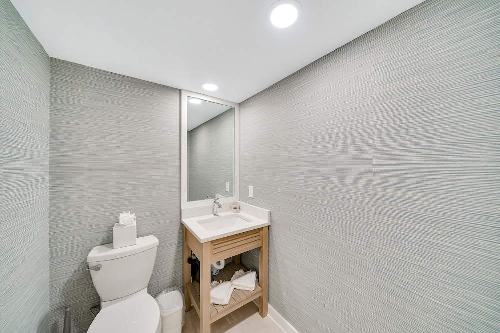 Luxury Townhome photo 2