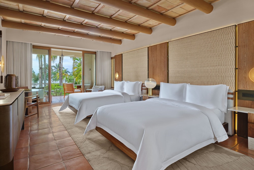 Room, 2 Queen Beds, Ocean View photo 1