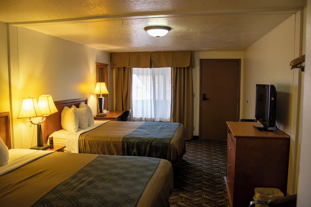Single Room, 2 Double Beds, Non Smoking, Kitchenette photo 2