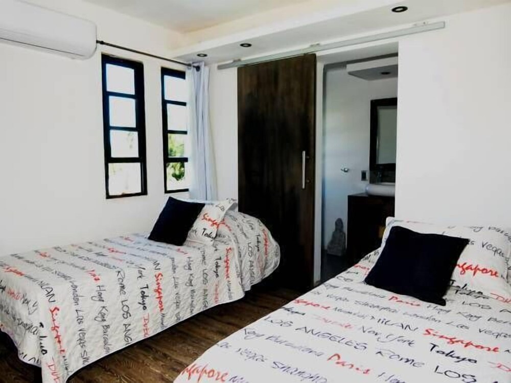 Twin Room photo 1