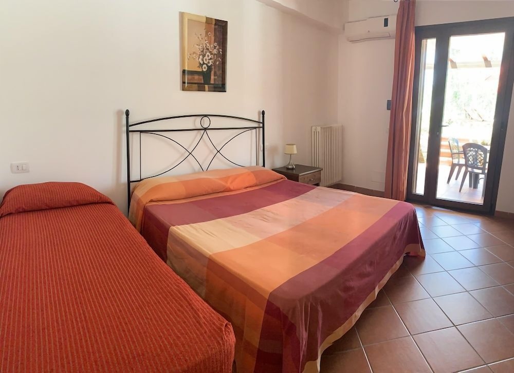 Classic Triple Room, Multiple Beds, Sea View