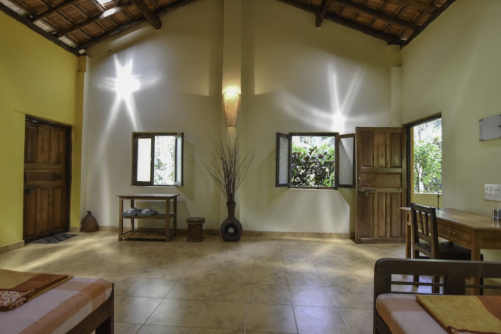 Grand Cottage, Multiple Beds, Terrace, Garden View photo 1