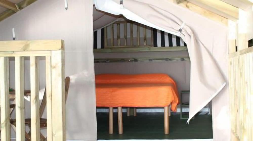 Deluxe Tent, 1 Bedroom, Shared Bathroom, Beachfront