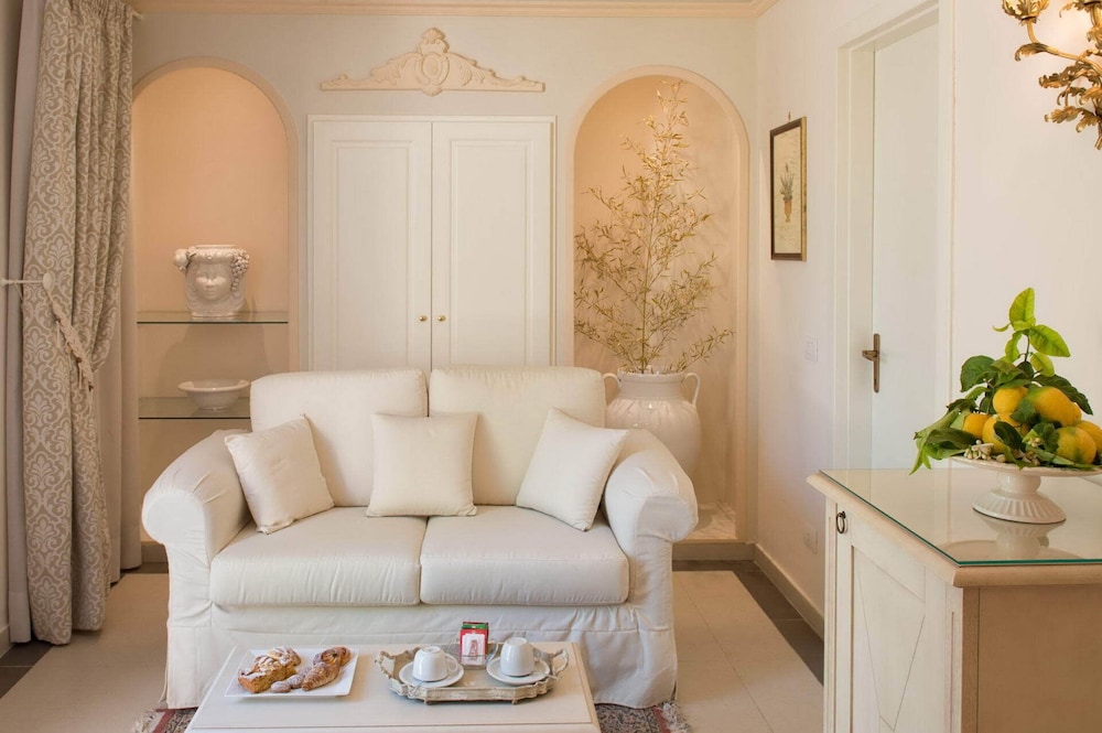 Junior Suite - Photo 3