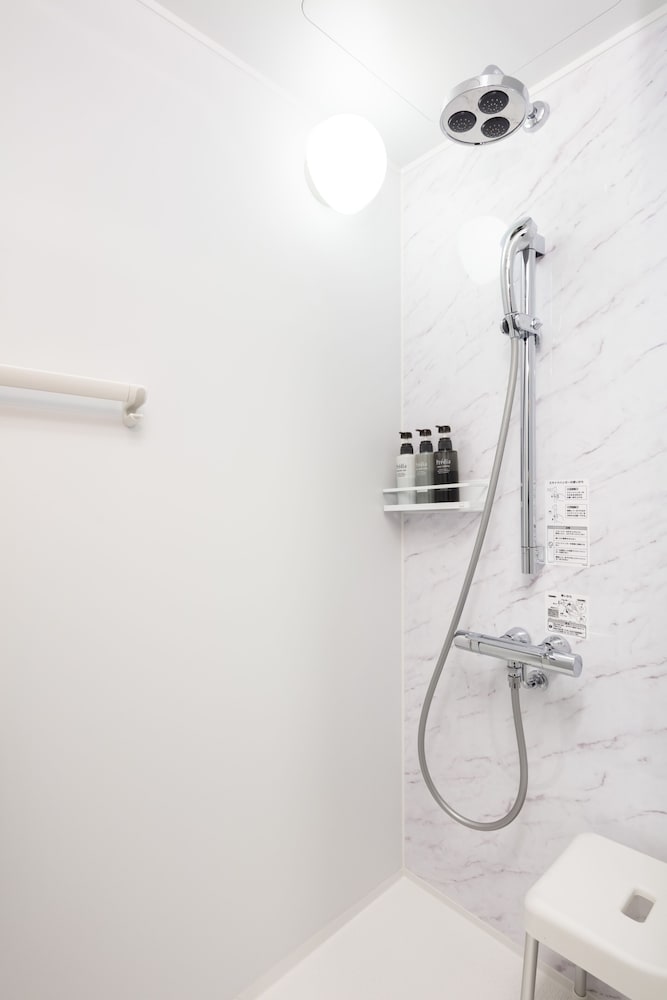 Standard Room, Shower Only - Photo 5