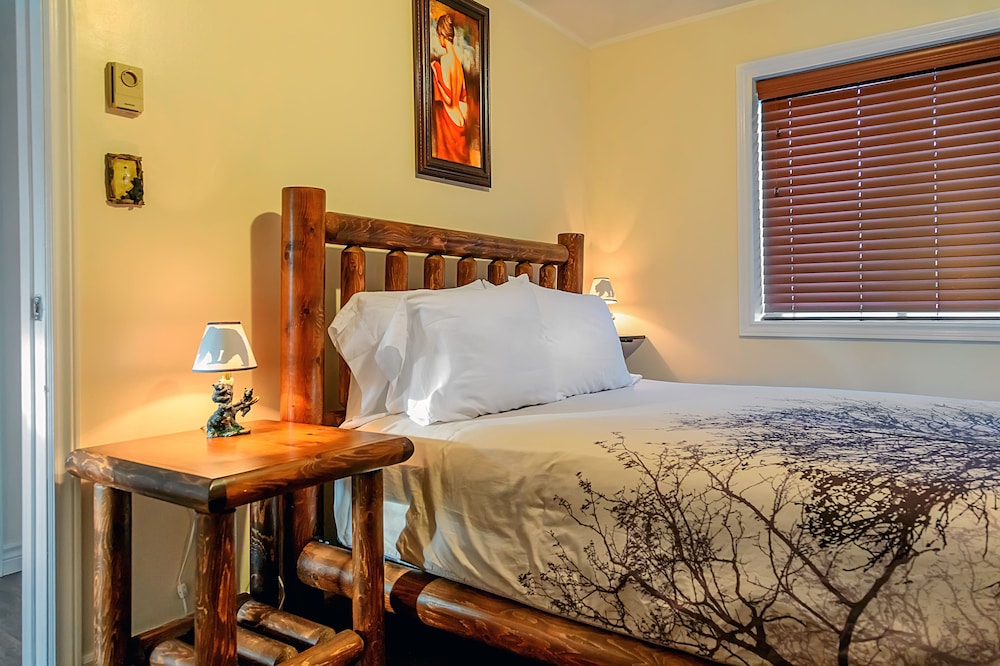 Honeymoon Cottage photo 1