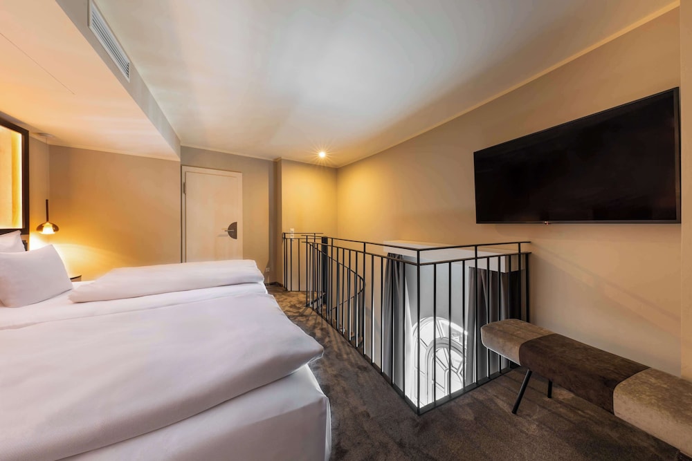 Suite, 1 King Bed