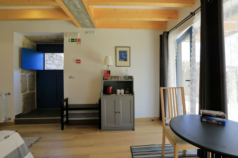 Deluxe Double or Twin Room photo 2