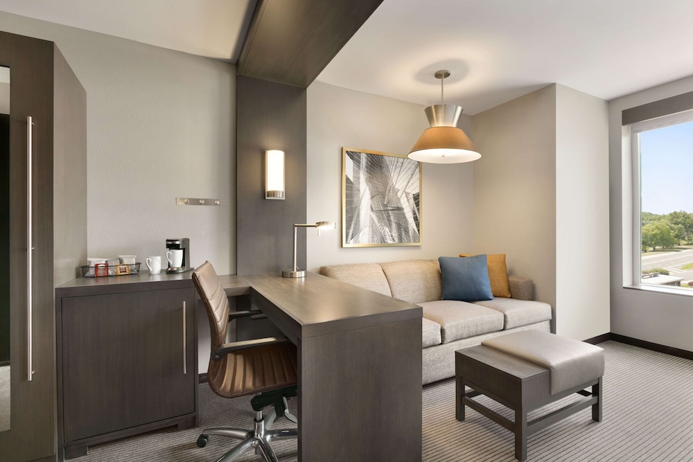 Suite, 1 King with Sofa bed (Accessible Room with Shower) - Photo 2