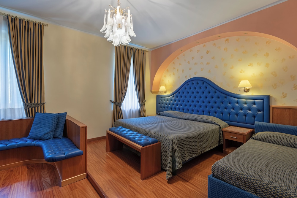 Triple Room - Photo 1