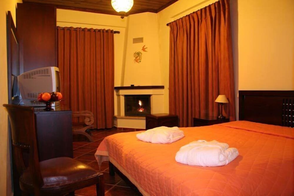 Double Room - Photo 4