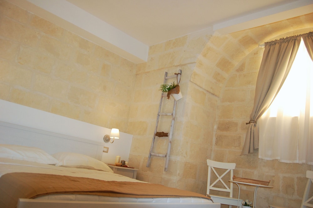 Deluxe Room, 1 Double Bed, Hot Tub (Frantoio) photo 2