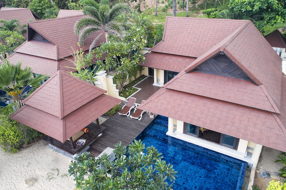 Beachfront Pool Villa Suite (Adult Only) - Photo 16