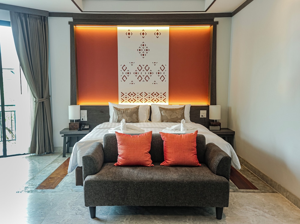Diamond Suite - Photo 1
